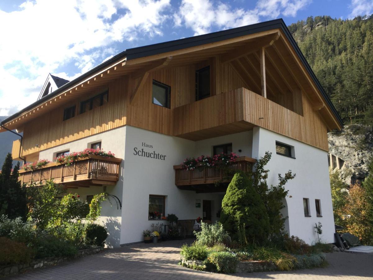Haus Schuchter Hotel Пфундс Екстериор снимка